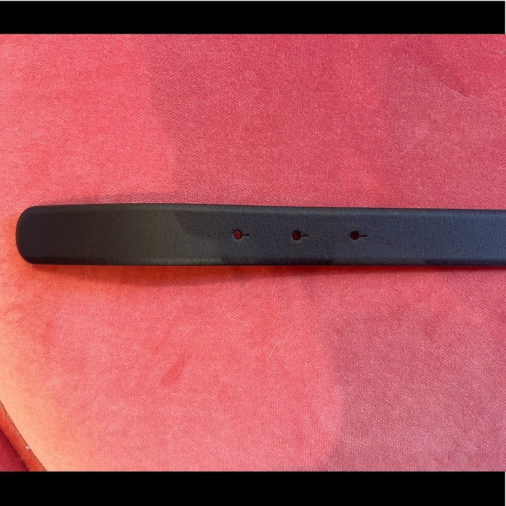 Chanel Black Belt with CC Buckle. Brand new,  highly sought after! - Picture 3 of 12